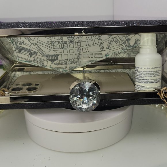 Black Shatter Glitter Clutch - Picture 3 of 3